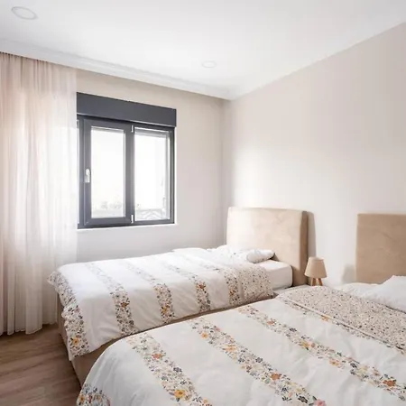 Appartement Stylish 2br And 3br Izmit Apartments- Chic & Cozy