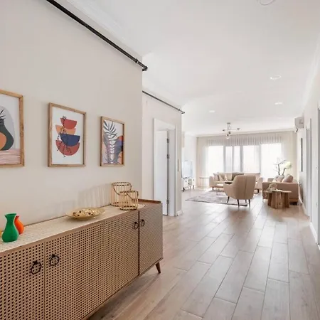 Apartment Stylish 2br And 3br Izmit Apartments- Chic & Cozy