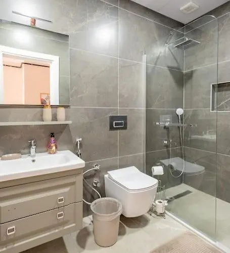 Stylish 2br And 3br Izmit Apartments- Chic & Cozy Apartamento