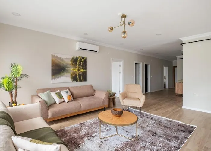 Stylish 2br And 3br Izmit Apartments- Chic & Cozy Apartamento *